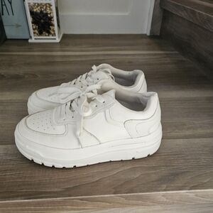 Spring Women's Classic White Sneakers